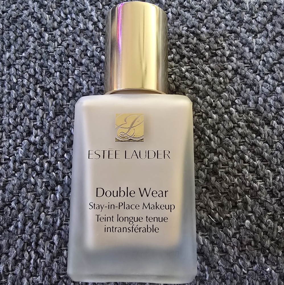 Estee Lauder Double Wear Foundation - Classic Cream